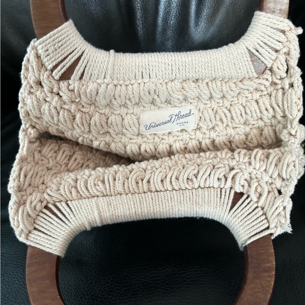 Universal Thread From Target Handbag - image 2